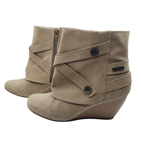 Blowfish Slouch Beige Ankle Boots With Side Zippers & Wedge Heel Women Size 8 - Picture 1 of 12